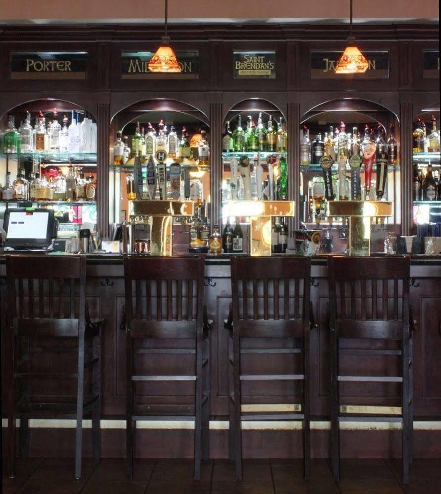 Saint Brendan'S Inn 그린베이 외부 사진